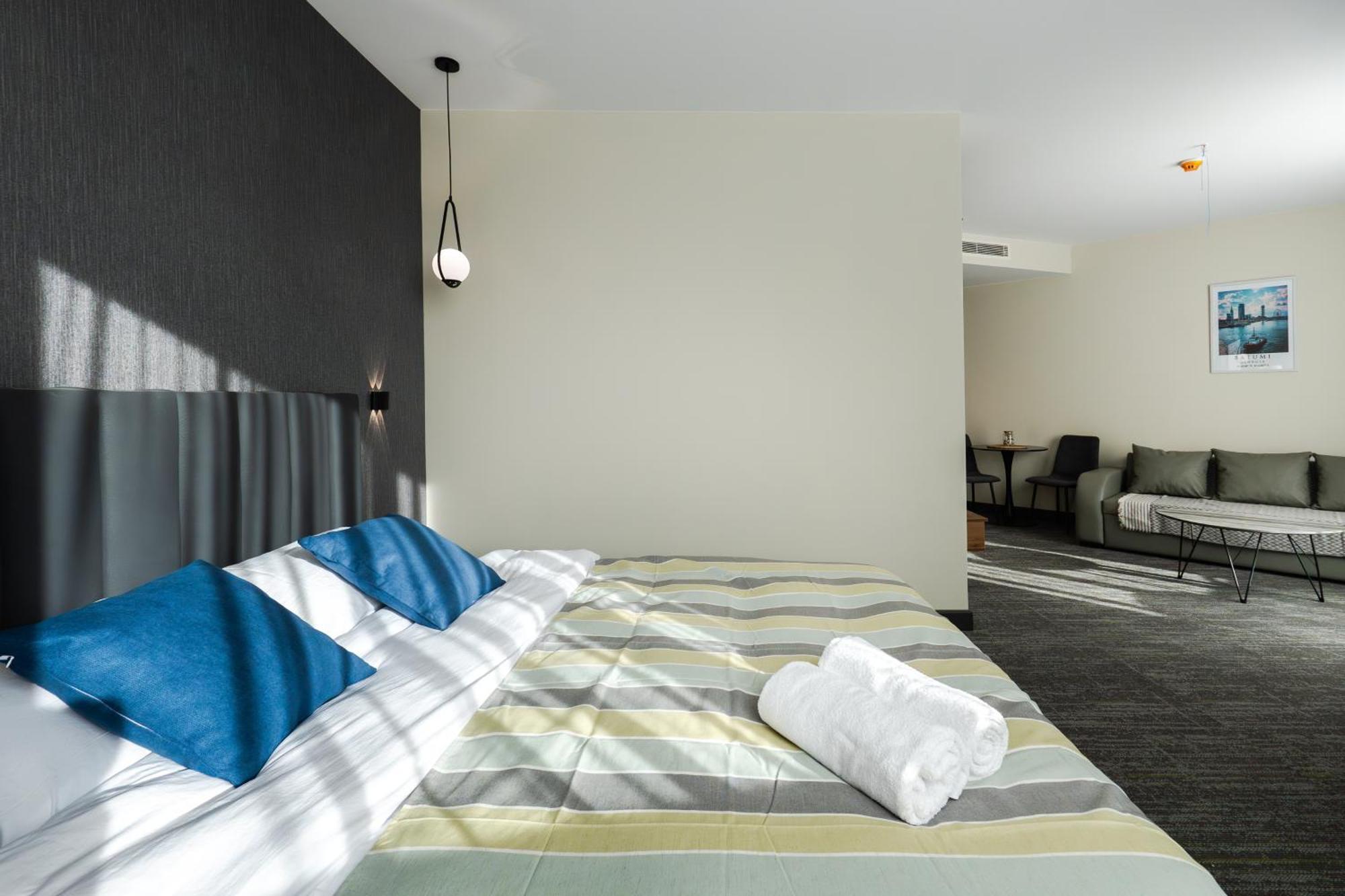 Nova Luxe Hotel & Residences Batum Dış mekan fotoğraf