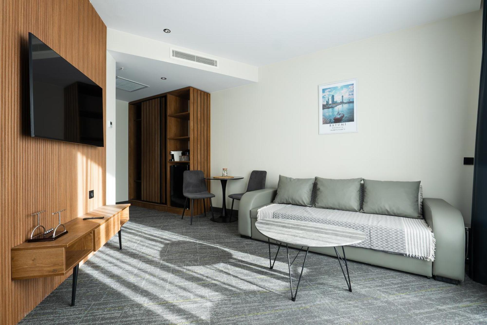 Nova Luxe Hotel & Residences Batum Dış mekan fotoğraf