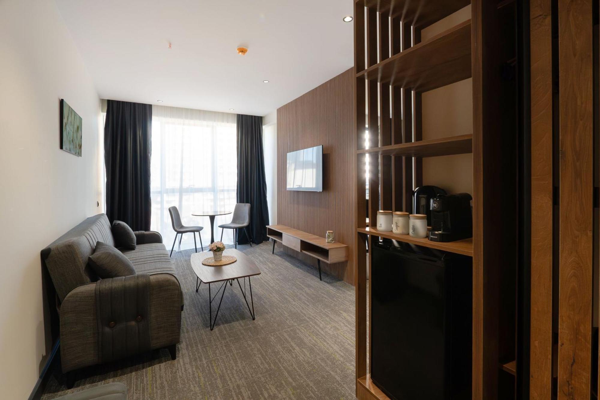 Nova Luxe Hotel & Residences Batum Oda fotoğraf